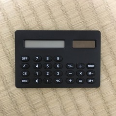 カードサイズの電卓　の画像