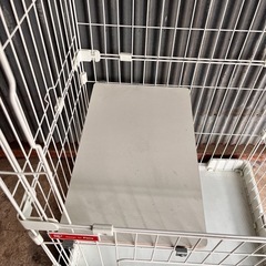 中古アイリスオーヤマ ホワイトキャットケージ 2段構造の画像