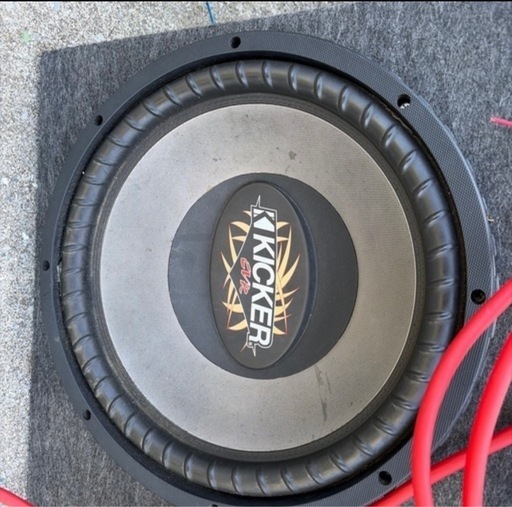 kicker  ウーファー　サウンドシステム