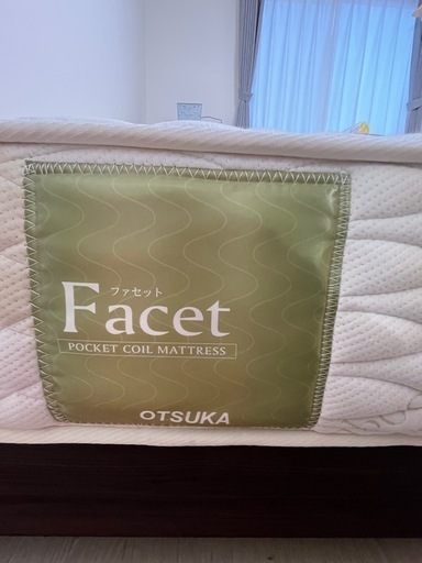 セミダブル　Facet POCKET  MATTRESSとベッドのセット　無料配達・組み立て　