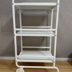 【隙間収納】スチールラックの画像