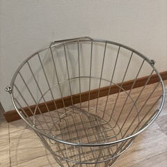 スチールラックの画像