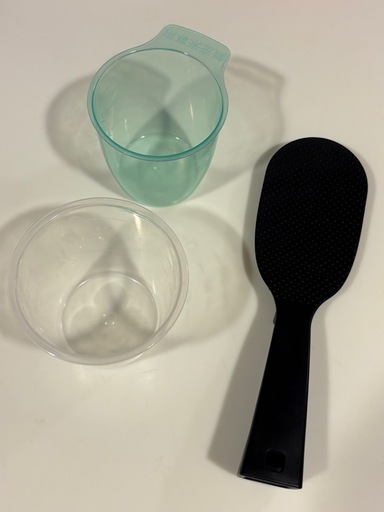 アイリスオーヤマ　
炊飯器