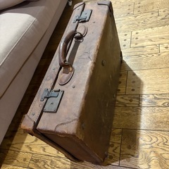 男はつらいよ 寅さん風トランクの画像