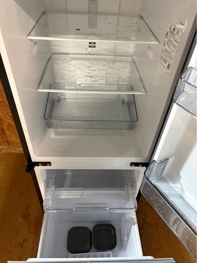 A1824 SHARP シャープ 2ドア冷蔵庫 152L 2022年製