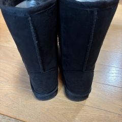 ムートンブーツ　19センチ
の画像