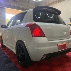 スイフトスポーツ5速MT 外装パールホワイトオールペン　カーローン6〜84払い　他社さんでお断りされた方もご相談ください❗️の画像
