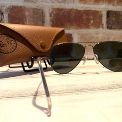 【極美品A】Ray-Ban レイバン サングラス 芸能人着用モデル AVIATOR 人気モデル　参考価格：最安値20,580円 1点のみの画像