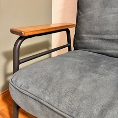 2人掛けソファ　背もたれ倒せます　コンパクトで使いやすい！の画像