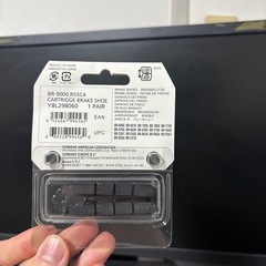 SHIMANO R55C4 ブレーキシュー カーボンリム用（新品）の画像