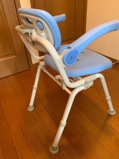 介護用風呂椅子 水色 アームレスト付きパナソニック (Tsuna) 帯広の
