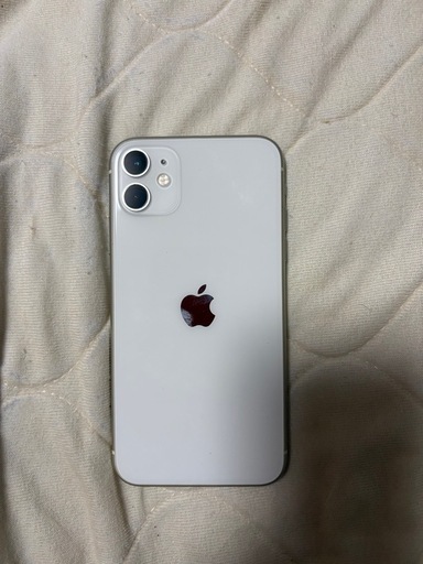 値下げしました！バッテリー液晶新品交換済！iPhone11  64G SIMフリー
本体のみ 動作全く問題無し美品！