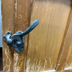 昭和初期に作られた冷蔵庫　骨董品の画像