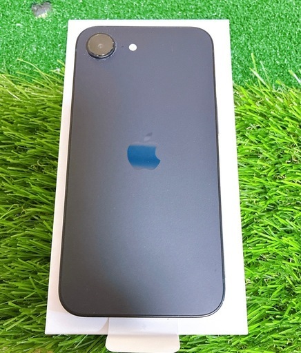 【11月まで保証あり ほぼ新品】iPhone 16e ブラック 海外版