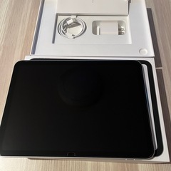 iPad A16  128GB シルバー の画像