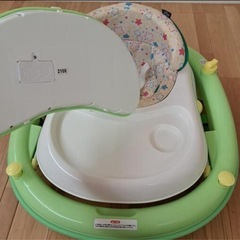 ベビー用品 歩行器 の画像