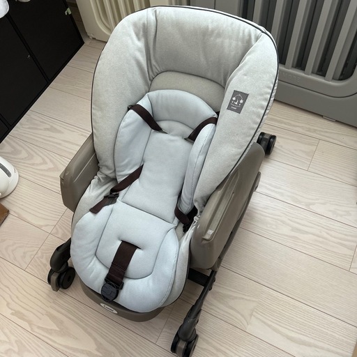 【超美品】コンビ　ハイローチェア　ネムリラ　オートスイング　
