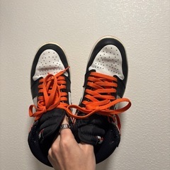 Nike air jordan 1 オレンジ
の画像