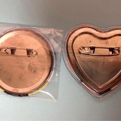 すとぷり ころん グッズまとめ売り アクスタ 缶バッジ ブロマイド等の画像