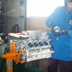 オールドカー国産.外車.エンジンサービス.専門工場--シリンダ-ボーリング等内燃機業務常設の画像