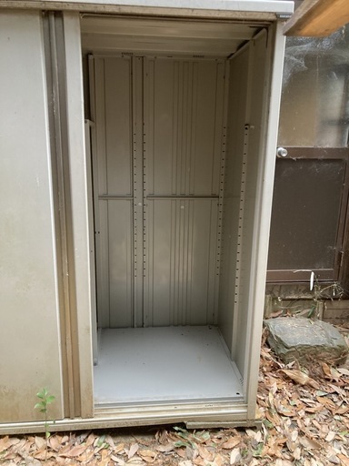 早い物勝ち‼️美品　タクボ　物置　鍵あります1900✖️1700✖️900