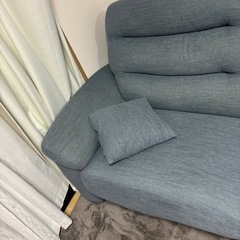 無料！	【浦添市・引取限定】ニトリ 3人掛けソファ（Nポケット系/前モデル）シミありの画像