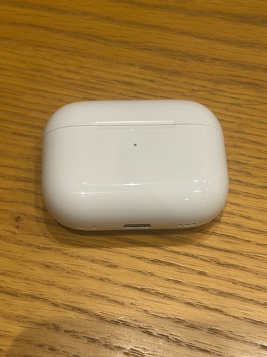 AirPods  pro2 綺麗な状態　返信できません。いつでも購入してください