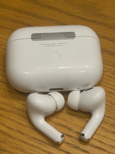 AirPods  pro2 綺麗な状態　返信できません。いつでも購入してください