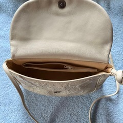 アイボリー　ショルダーバッグの画像