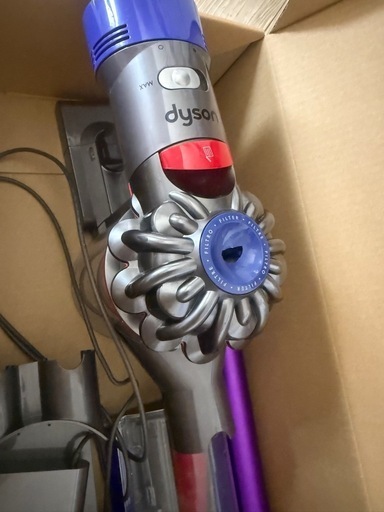 家電 Dyson V8 Slim Fluffy