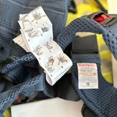 【美品】ベビービョルンONE KAI Air ネイビーブルー　箱説明書完備の画像