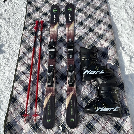 HARTスキーセット (オーク) 大沼公園のスキーの中古あげます・譲ります
