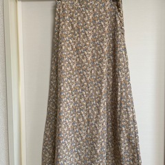 花柄フレアロングスカートの画像