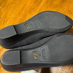 未使用NUOVO     ビジュー　スタッズ付き ブラックパンプス XXL  の画像