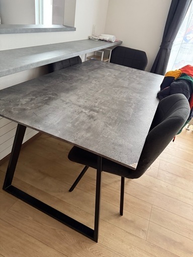 ダイニングテーブル