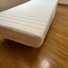 【旭川】セミシングルベッド 脚付きマットレスベッド ボンネルコイルマットレス ベット マットレスベット セミシングルベット 狭い部屋 ワンルーム 子供 伸縮性 ズレ防止 新生活 マットレスベッド 脚付き セミシングル ショート丈 SSS 省スペース ベッド ボンネルコイル 耐久性 180cm 小さい 短い コンパクト 体圧分散 子供部屋 一人暮らし 組立簡単 ベッド下収納スペース ヘッドレスの画像