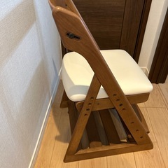 カリモク　学習椅子 （訳あり）の画像