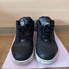 NIKE スニーカー 28cmの画像