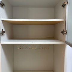 食器棚の画像