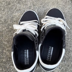 スケッチャーズ　23､5cm
の画像