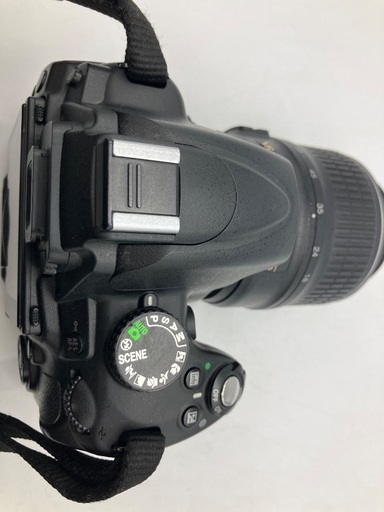 【トレファク足立扇店】ﾃﾞｼﾞﾀﾙ一眼ﾚﾌｶﾒﾗ Nikon D5000 ﾚﾝｽﾞｾｯﾄ ﾚﾝｽﾞ:18-55ｍｍ 充電器･USBｹｰ