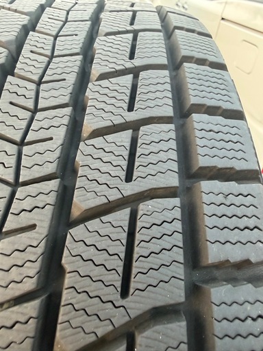 スタッドレスタイヤ【Exceeder】　4本セット　ダンロップ　225/65R17