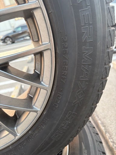 スタッドレスタイヤ【Exceeder】　4本セット　ダンロップ　225/65R17