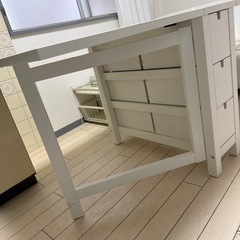 IKEA NORDEN ゲートレッグテーブル（折りたたみ式）引き出し6杯付き の画像