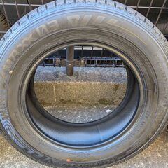 スタッドレスタイヤの画像