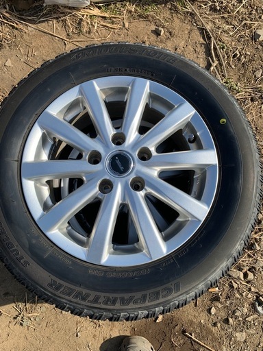 アルミホイール付きタイヤ195/65R15  綺麗 すぐ使えます