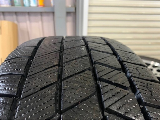 クラウン外し　215/60R16 ブリヂストンVRX3 ２４年製　ホイール付き4本セット