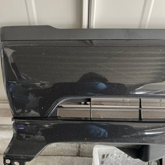 ハイエース　フロントグリル　4型から取り外しの画像