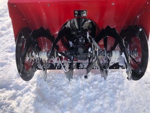シーズンオフに付き最終値下げ　WADO除雪機SS1180 ホンダHS1180zと同等　オーガローリング