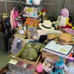 屋内フリマで期間限定半額セール中！！の画像